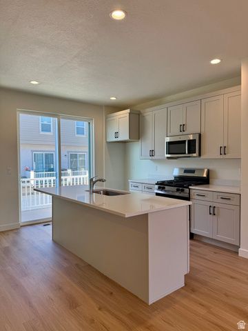 1688 N 1600 W, Layton, UT 84041