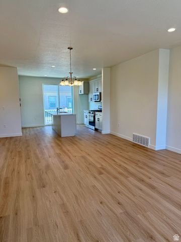 1688 N 1600 W, Layton, UT 84041