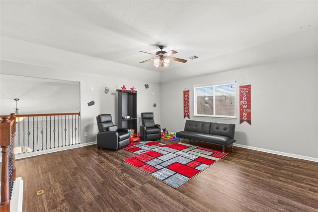 2701 Shallow Falls Court, Pearland, TX 77584