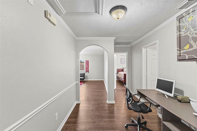 2701 Shallow Falls Court, Pearland, TX 77584