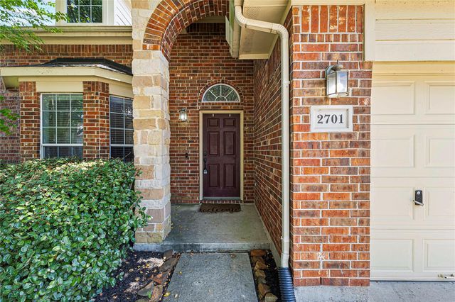 2701 Shallow Falls Court, Pearland, TX 77584