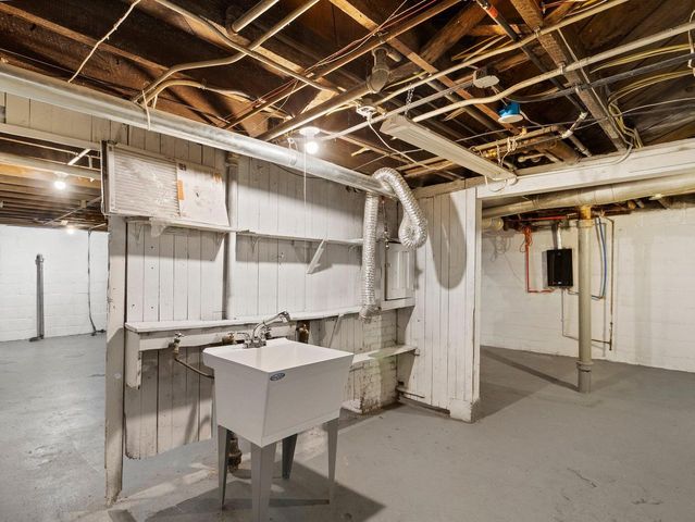 3532 N 23rd STREET, Milwaukee, WI 53206