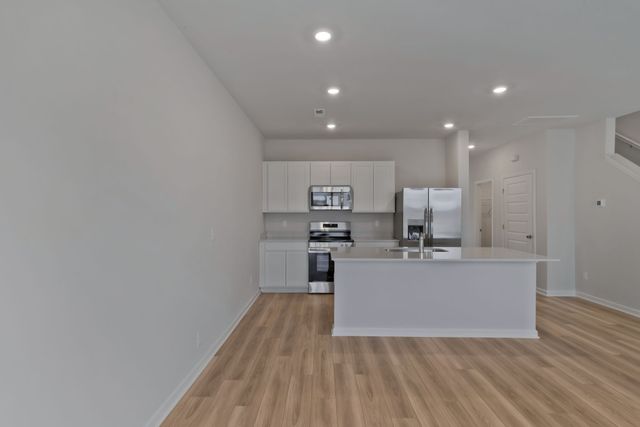 1019 Biscayne St, White House, TN 37188