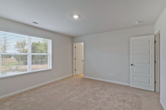1019 Biscayne St, White House, TN 37188