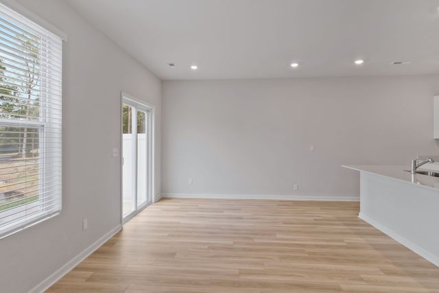 1019 Biscayne St, White House, TN 37188