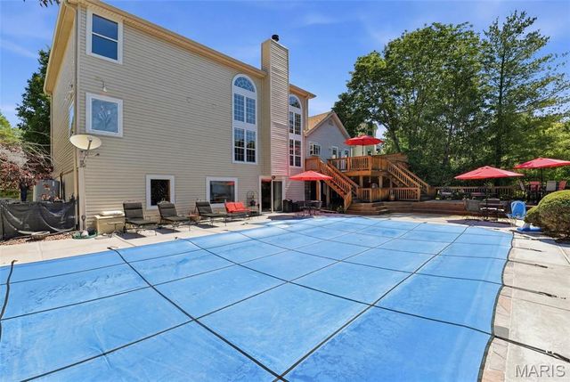 2858 Championship Boulevard, Oakville, MO 63129
