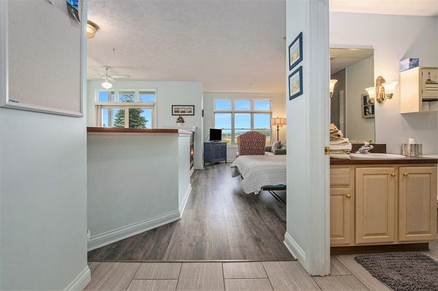 26 Brookharbor, Manistee, MI 49660