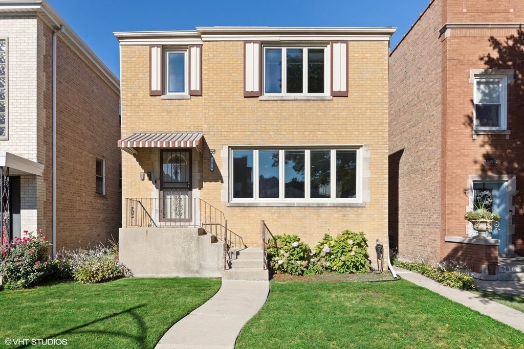 5016 N Mango Avenue 2, Chicago, IL 60630