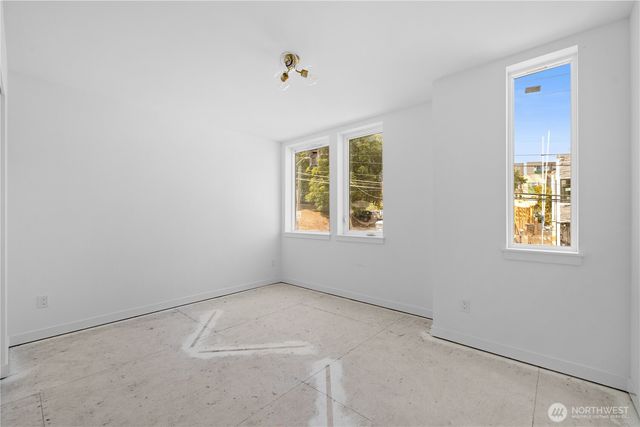 1825 E Pine Street, Seattle, WA 98122
