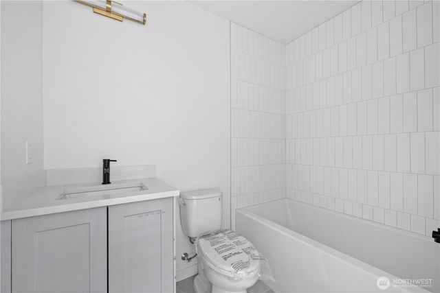 1825 E Pine Street, Seattle, WA 98122