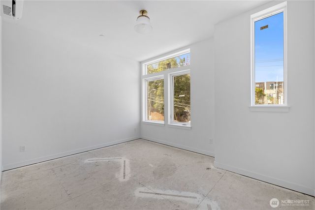 1825 E Pine Street, Seattle, WA 98122