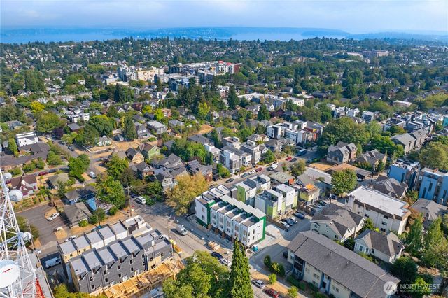 1825 E Pine Street, Seattle, WA 98122