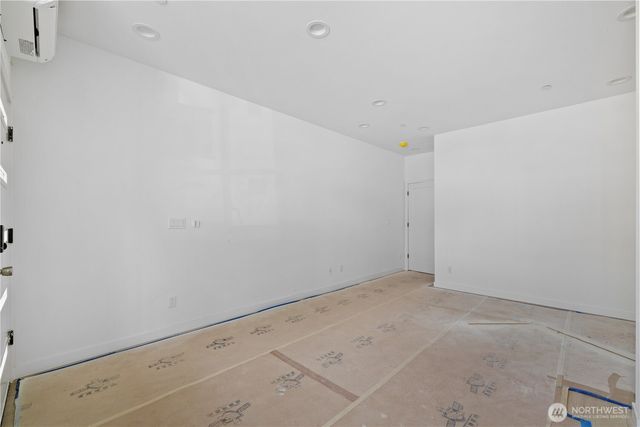 1825 E Pine Street, Seattle, WA 98122