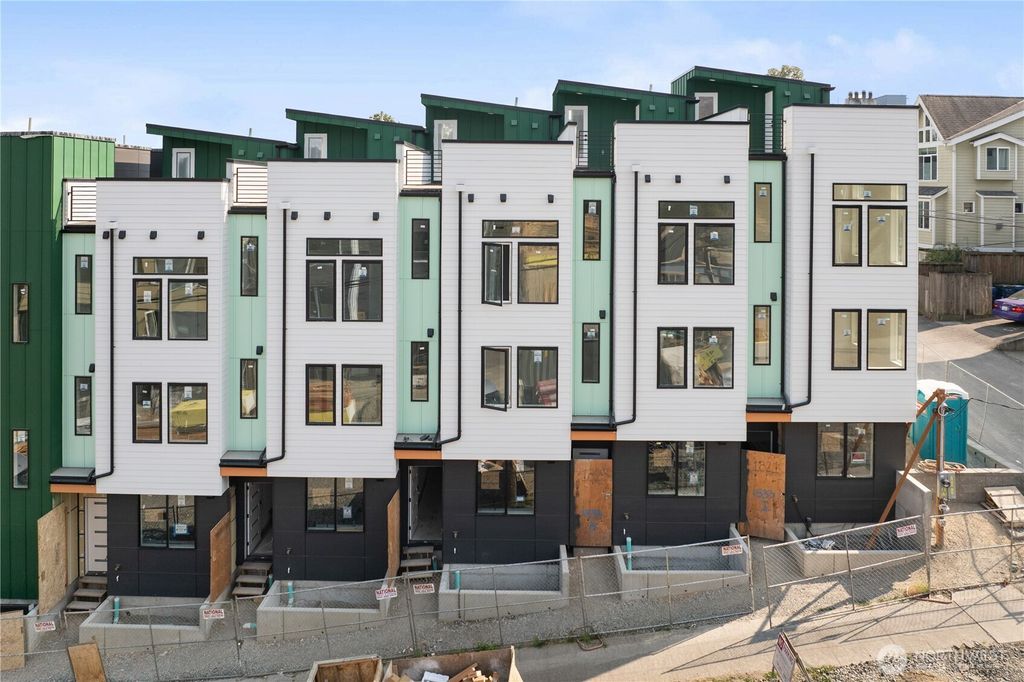 1825 E Pine Street, Seattle, WA 98122