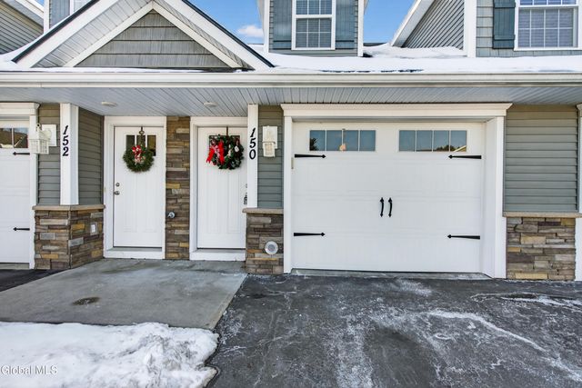 150 Paddock Circle, Rotterdam, NY 12306