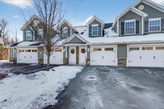 150 Paddock Circle, Rotterdam, NY 12306