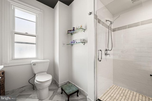 217 WAYNE AVE, Narberth, PA 19072