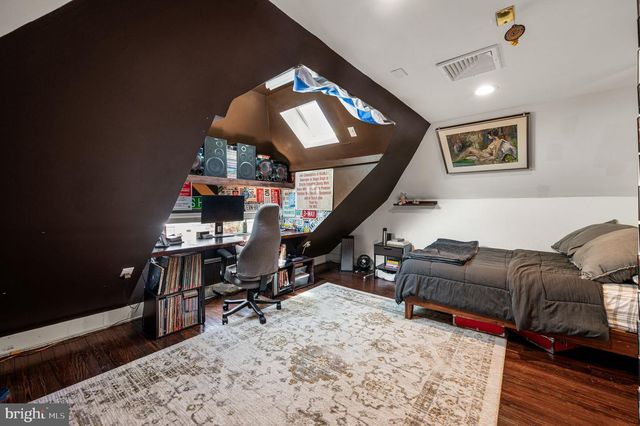 217 WAYNE AVE, Narberth, PA 19072