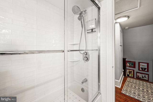 217 WAYNE AVE, Narberth, PA 19072