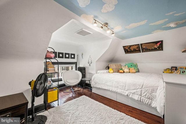 217 WAYNE AVE, Narberth, PA 19072