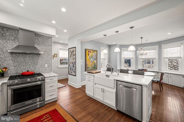 217 WAYNE AVE, Narberth, PA 19072