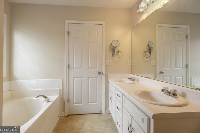 147 Laurel Lane, Social Circle, GA 30025