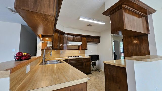 1126 Valley Ranch Drive, Katy, TX 77450
