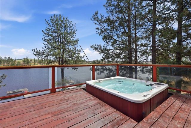 11723 S Greenfield Ln, Medical Lake, WA 99022