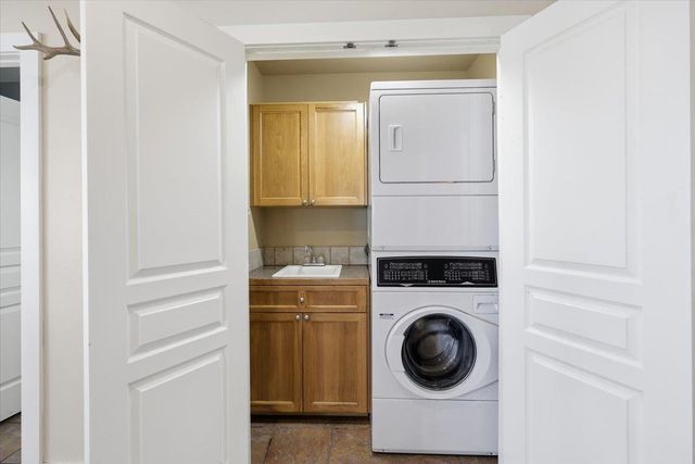 11723 S Greenfield Ln, Medical Lake, WA 99022