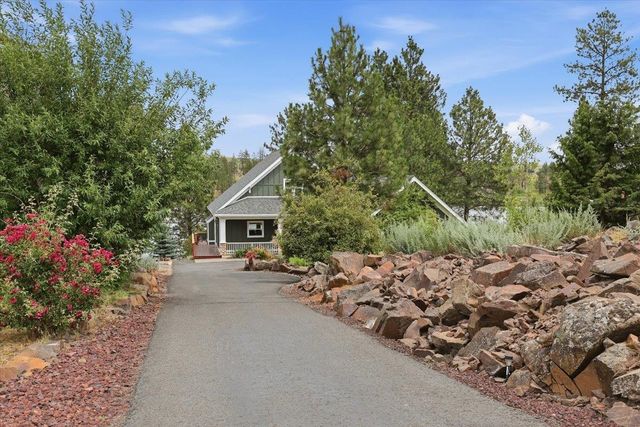 11723 S Greenfield Ln, Medical Lake, WA 99022