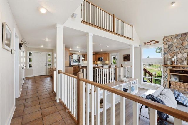 11723 S Greenfield Ln, Medical Lake, WA 99022