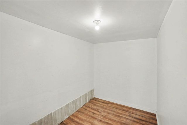 1045 Flemington St, Greenfield, PA 15217
