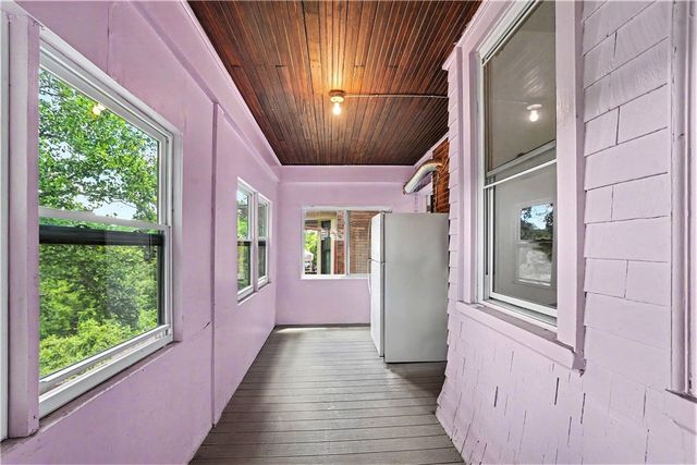 1045 Flemington St, Greenfield, PA 15217