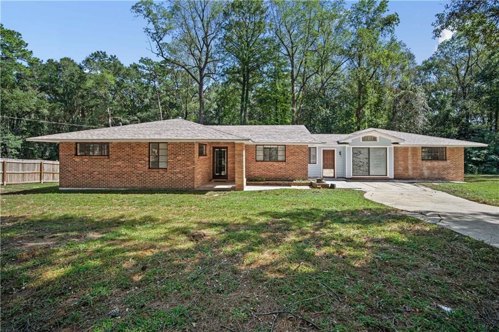 3321 Fairfield Road, Mobile, AL 36605 — exterior