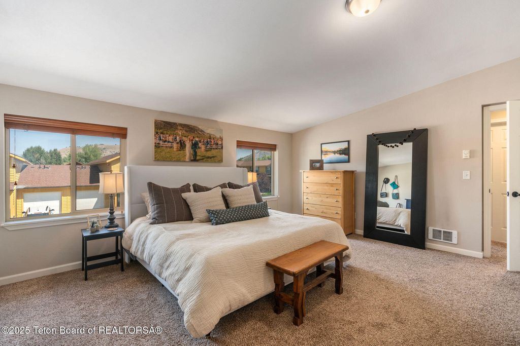 1874 JOSEPHINE Loop, Jackson, WY 83001 photo 12