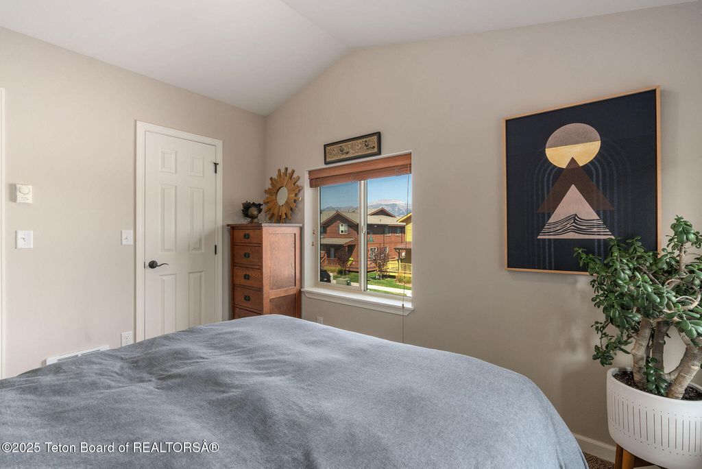 1874 JOSEPHINE Loop, Jackson, WY 83001 photo 14