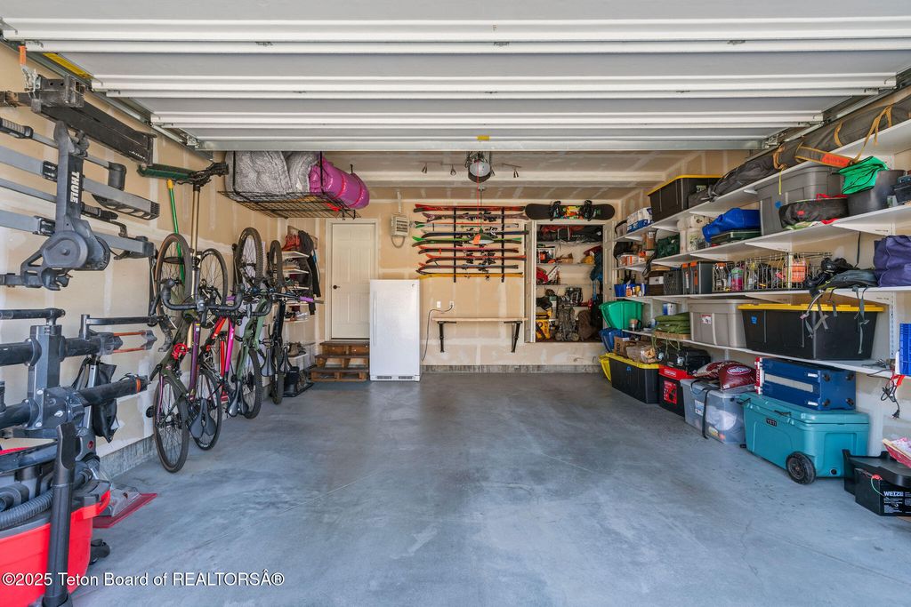 1874 JOSEPHINE Loop, Jackson, WY 83001 photo 19