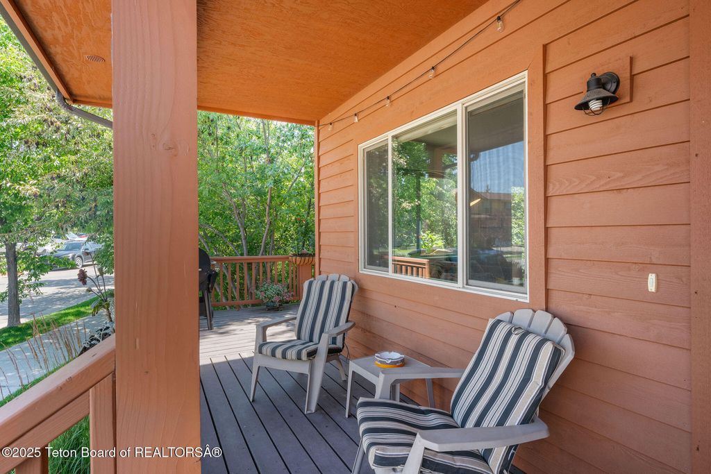 1874 JOSEPHINE Loop, Jackson, WY 83001 photo 3