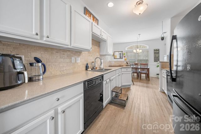 17610 Delmas Drive, Cornelius, NC 28031