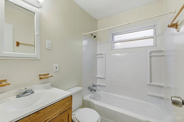 3252 Ainsworth Drive, Colerain Twp, OH 45251