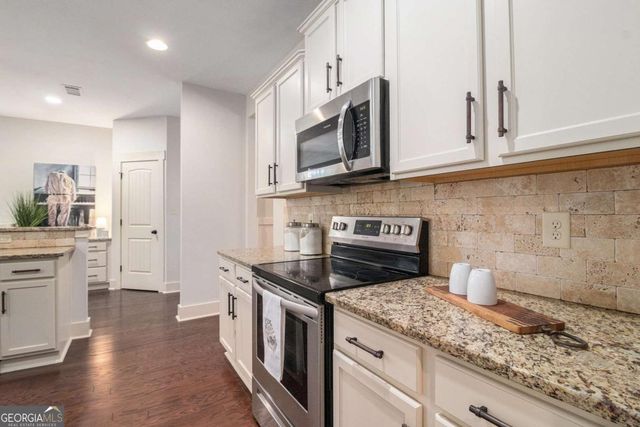 466 Austin Storey Circle, Newnan, GA 30263