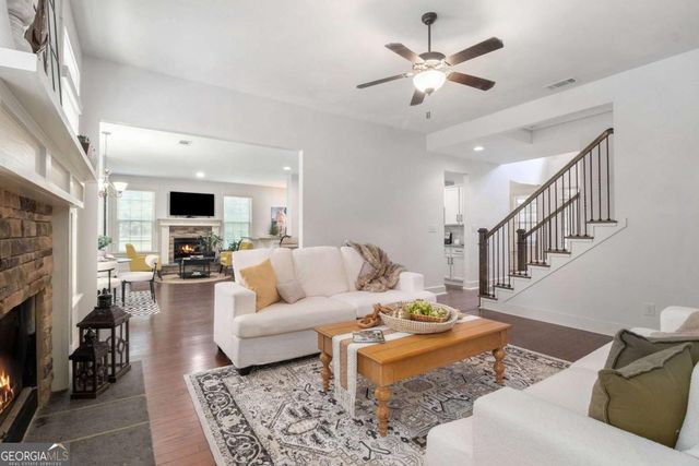 466 Austin Storey Circle, Newnan, GA 30263