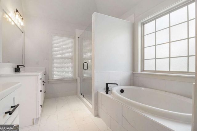 466 Austin Storey Circle, Newnan, GA 30263