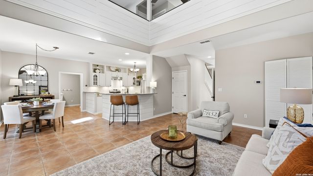 405 Pinnacle Pkwy, New Braunfels, TX 78132