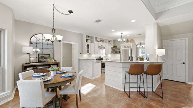 405 Pinnacle Pkwy, New Braunfels, TX 78132