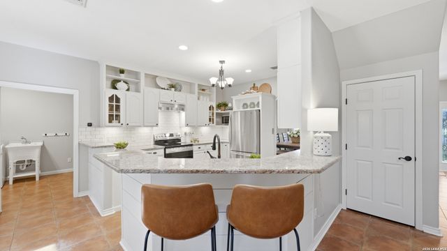 405 Pinnacle Pkwy, New Braunfels, TX 78132