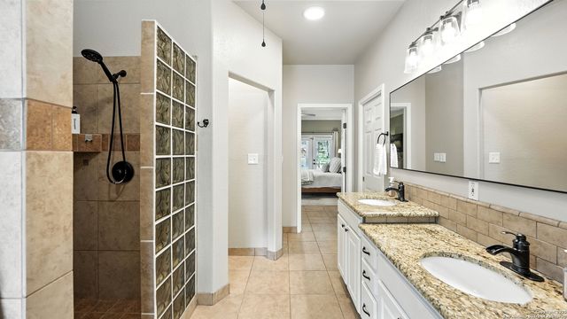 405 Pinnacle Pkwy, New Braunfels, TX 78132