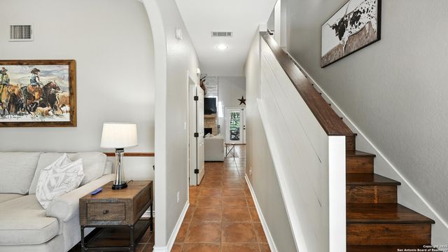 405 Pinnacle Pkwy, New Braunfels, TX 78132