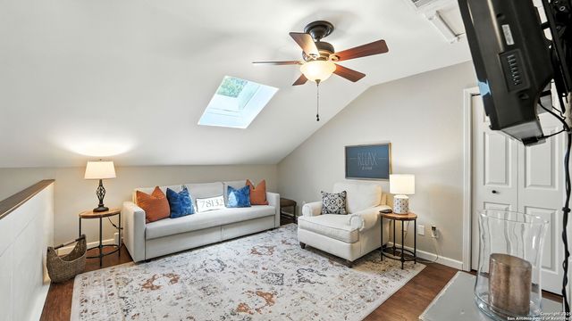 405 Pinnacle Pkwy, New Braunfels, TX 78132