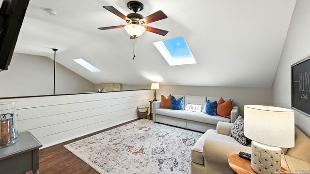 405 Pinnacle Pkwy, New Braunfels, TX 78132